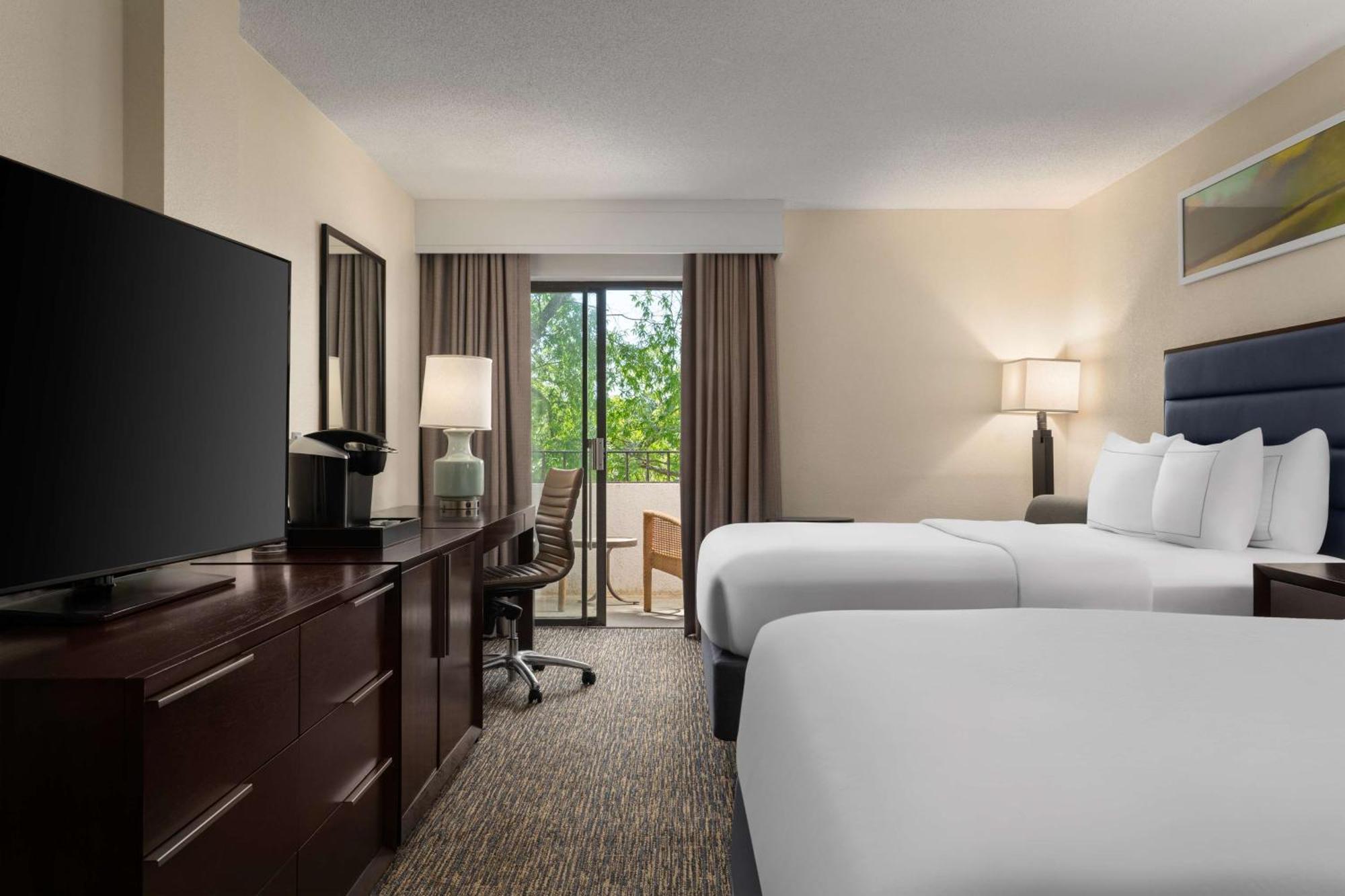 Doubletree By Hilton Hotel Columbia Esterno foto